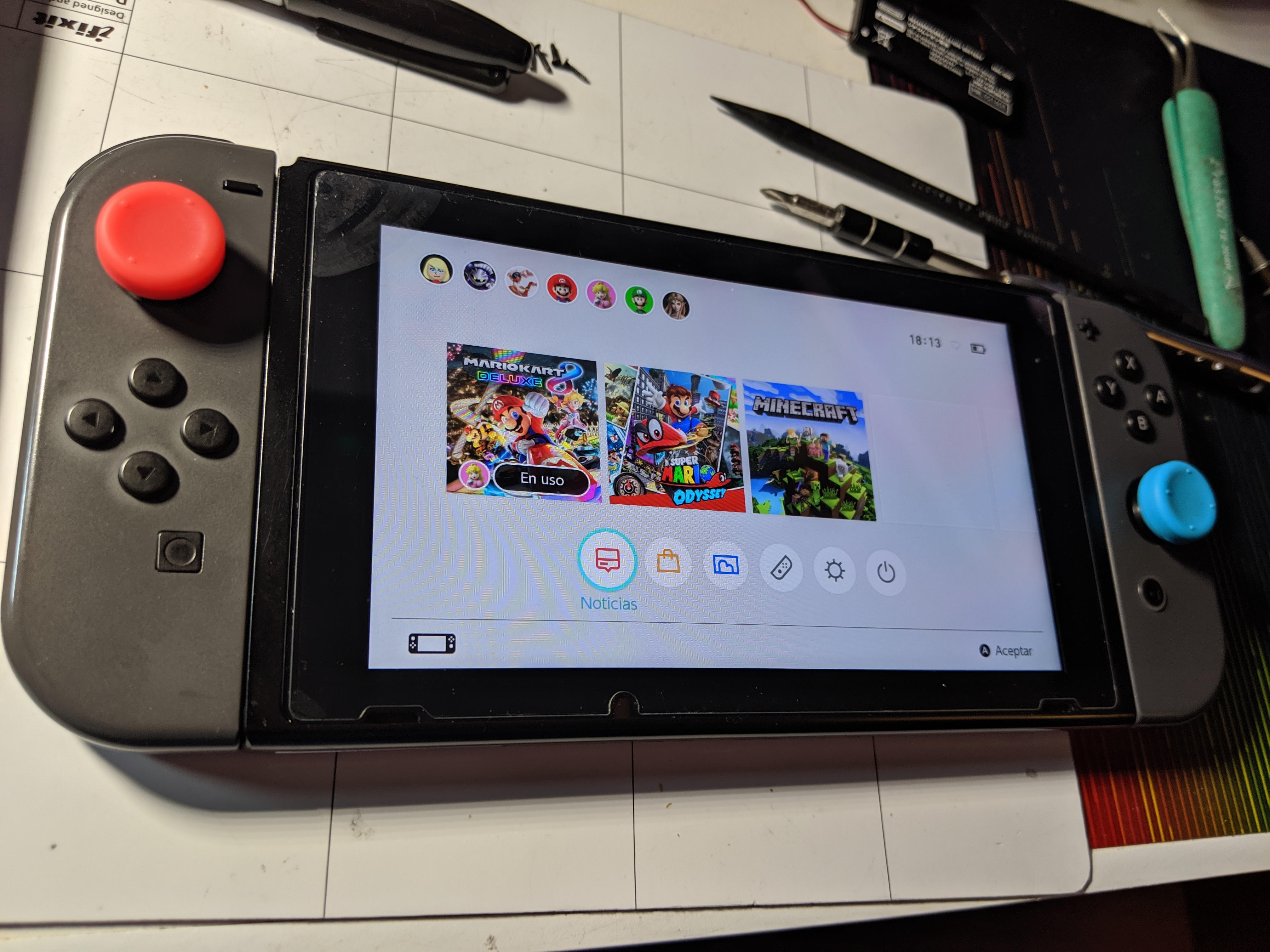 Ремонт nintendo. Экран Нинтендо свитч. Repair Nintendo Switch. Worldbox Nintendo Switch. Nintendo Switch экран см.